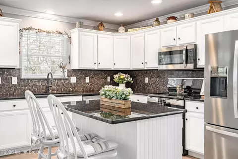 Kitchen - 11675 Big Bone Rd, Union, KY 41091 photo 7 of 8