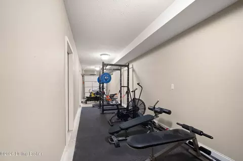Entry Way - 2024 Vincennes Pl, Floyds Knobs, IN 47119 photo 2 of 2