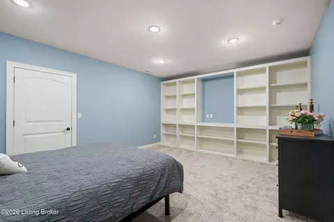 Bedroom - 2024 Vincennes Pl, Floyds Knobs, IN 47119 photo 5 of 5