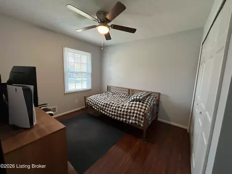 Bedroom - 12516 Farmbrook Dr, Louisville, KY 40243 photo 3 of 8