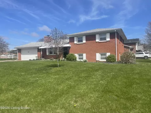 9605 Lyric Ln, Jeffersontown, KY 40299