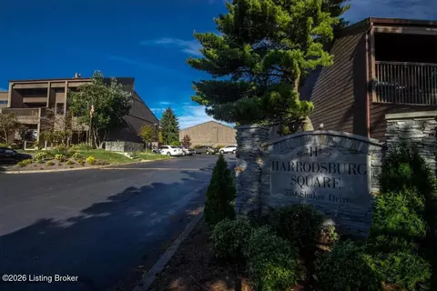 750 Shaker Dr #1012, Lexington, KY 40504