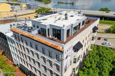 711 W Main St #T, Louisville, KY 40202