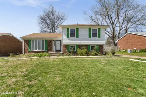 5010 Volney Ct, Louisville, KY 40291