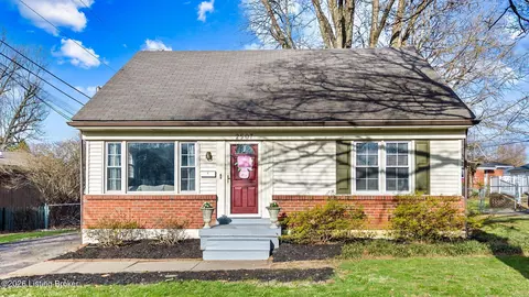 2507 Clearbrook Dr, Louisville, KY 40220