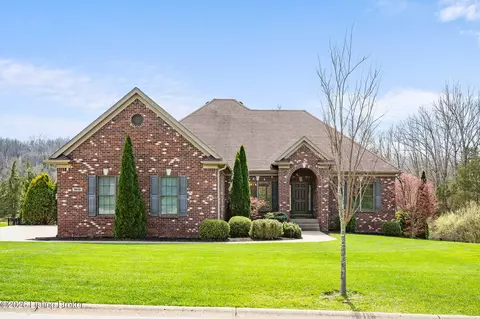 3010 Fallen Wood Ln, La Grange, KY 40031
