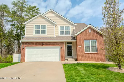 9921 Creek View Estates Dr, Louisville, KY 40291