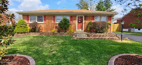 6311 Red Spruce Dr, Louisville, KY 40229