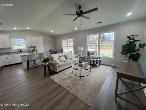 7306 Jacks Lndg, Louisville, KY 40291