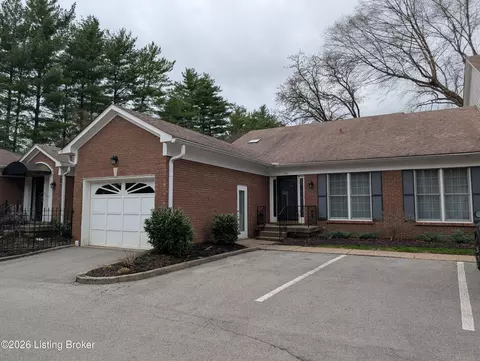 665 Breckenridge Ln, Louisville, KY 40207