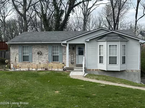 6109 Yellowsands Dr, Louisville, KY 40219