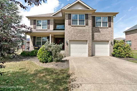 371 Persimmon Dr, Mount Washington, KY 40047