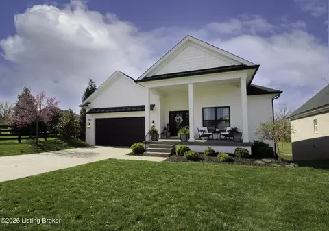 2902 Travis French Trl, Fisherville, KY 40023