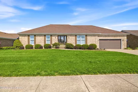 7313 York River Rd, Louisville, KY 40214