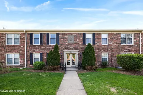 201 Ramsgate Gardens Ct #104, Louisville, KY 40207