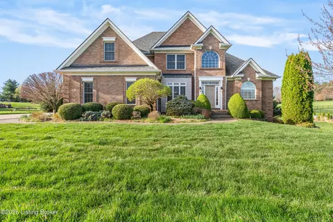 1021 Windsor Dr, Shelbyville, KY 40065