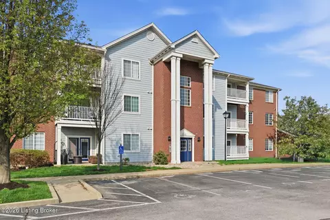 2704 Bradford Commons Dr #103, Louisville, KY 40299