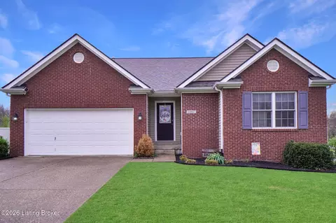 1002 Gold Bark Ct, La Grange, KY 40031