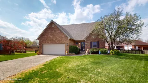 400 Olde Colony Cv, Louisville, KY 40214