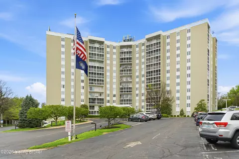 5100 Us-42 #922, Louisville, KY 40241