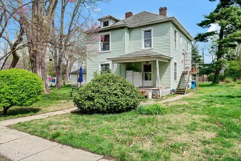 207 Birch St, La Grange, KY 40031