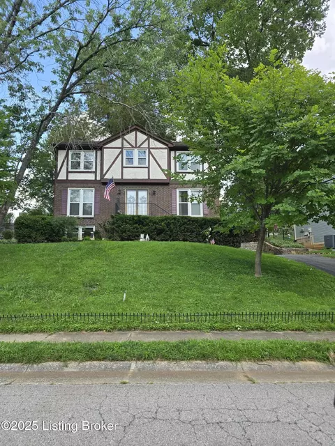 4111 Brentler Rd, Louisville, KY 40241