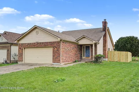 3207 Dewdrop Ct, Louisville, KY 40220