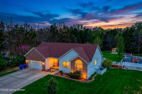 3006 Mint Julep Ct, Crestwood, KY 40014