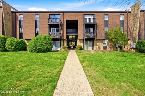 3506 Lodge Ln #326, Louisville, KY 40218