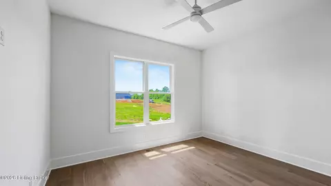 Bedroom - 4002 Paramont Cmns, Prospect, KY 40059 photo 5 of 12