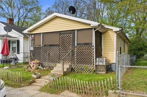 104 Martin Luther King Junior St, Shelbyville, KY 40065