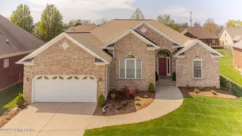 7808 Windgate Dr, Louisville, KY 40291