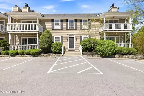 410 Mockingbird Valley Rd #20, Louisville, KY 40207