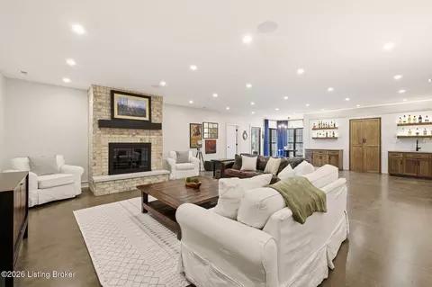 Living - 7498 Old Vincennes Rd, Floyds Knobs, IN 47119 photo 5 of 5
