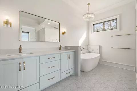 Bath - 7498 Old Vincennes Rd, Floyds Knobs, IN 47119 photo 1 of 5