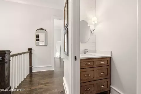 Entry Way - 7498 Old Vincennes Rd, Floyds Knobs, IN 47119 photo 5 of 7