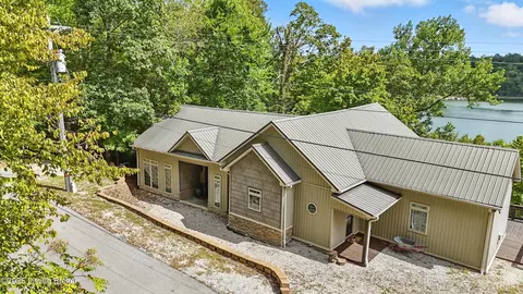 348 Lakeshore Dr, Leitchfield, KY 42754