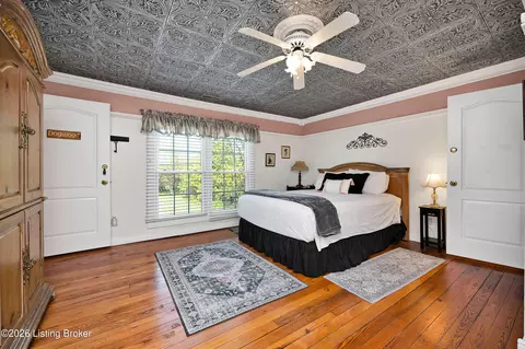 Bedroom - 110 Holy Cross Rd, Loretto, KY 40037 photo 4 of 6