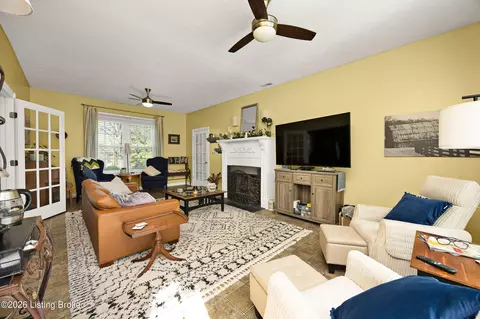 Living - 110 Holy Cross Rd, Loretto, KY 40037 photo 1 of 3