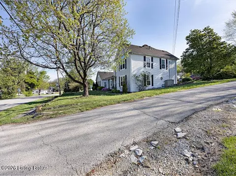 Exterior - 110 Holy Cross Rd, Loretto, KY 40037 photo 3 of 6