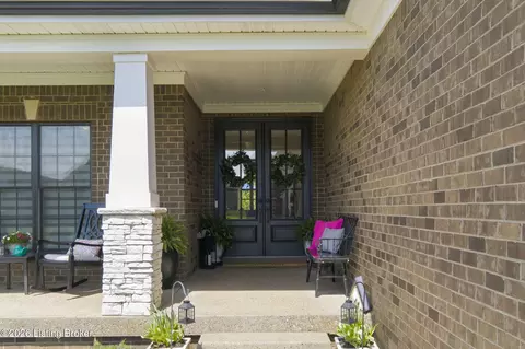 Exterior - 5525 Ruby Falls Dr, Prospect, KY 40059 photo 5 of 15