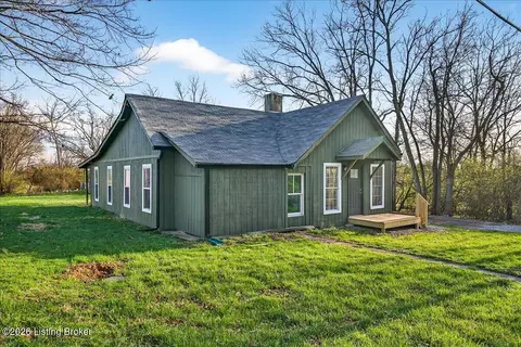 Exterior - 5829 Smithfield Rd, Smithfield, KY 40068 photo 2 of 3
