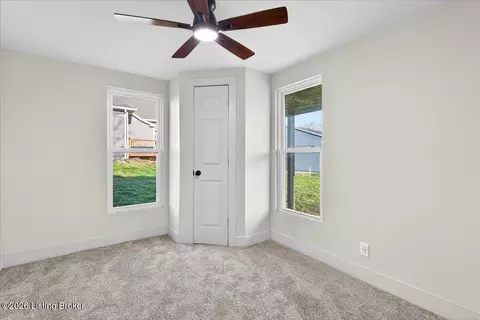 Bedroom - 5829 Smithfield Rd, Smithfield, KY 40068 photo 2 of 3
