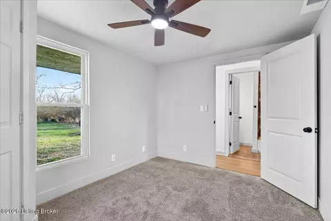 Bedroom - 5829 Smithfield Rd, Smithfield, KY 40068 photo 1 of 3