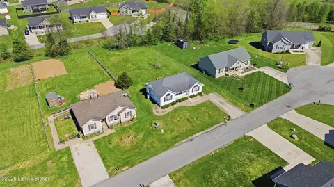 View/Area - 29 Royal Gold Ct, Springfield, KY 40069 photo 3 of 9