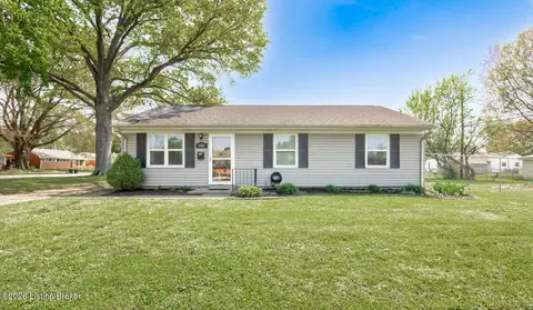3002 Redbud Ln, Louisville, KY 40220