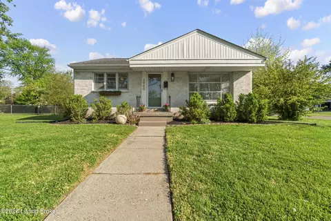 3900 Pembroke Rd, Louisville, KY 40220