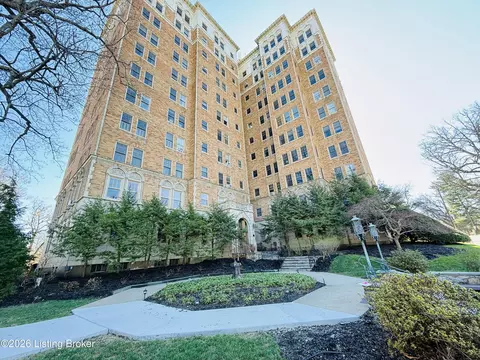 2140 Bonnycastle Ave #3F, Louisville, KY 40205