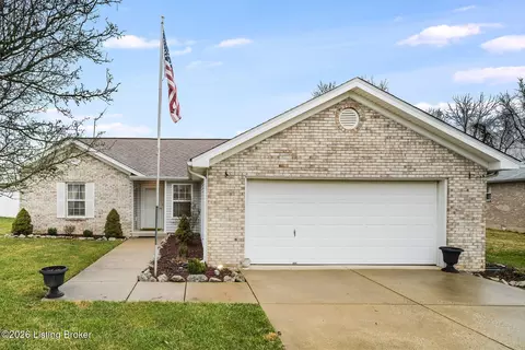 181 Shawnee Cir, Mount Washington, KY 40047