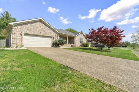 140 Spring Lake Ct, Louisville, KY 40229